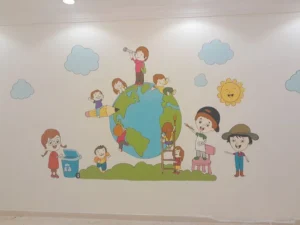 Vẽ tranh tường mầm non ngộ nghĩnh góc steam